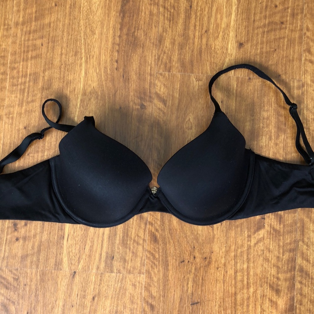 Black Betsy Johnson T-Shirt Bra | 30D